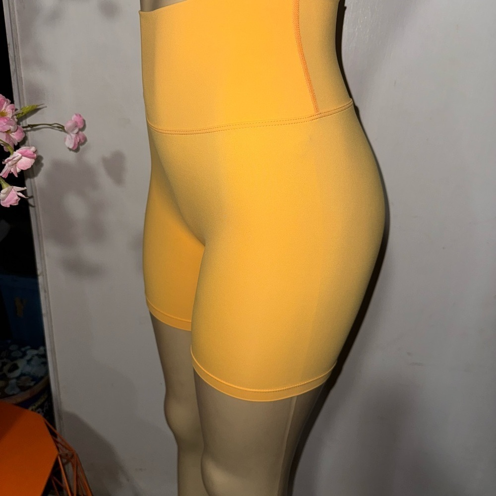 High-Waisted Yellow Women's Shorts [no size tag]